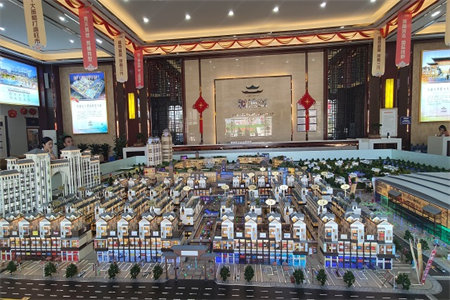 阳光耍都万达路3室2厅2卫51.8万108m2出售